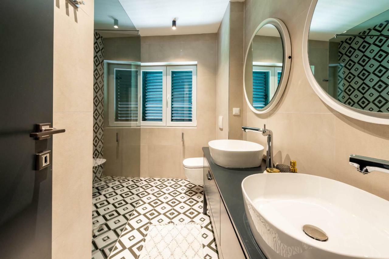 Sun And Stone Apartment 챠브타트 외부 사진
