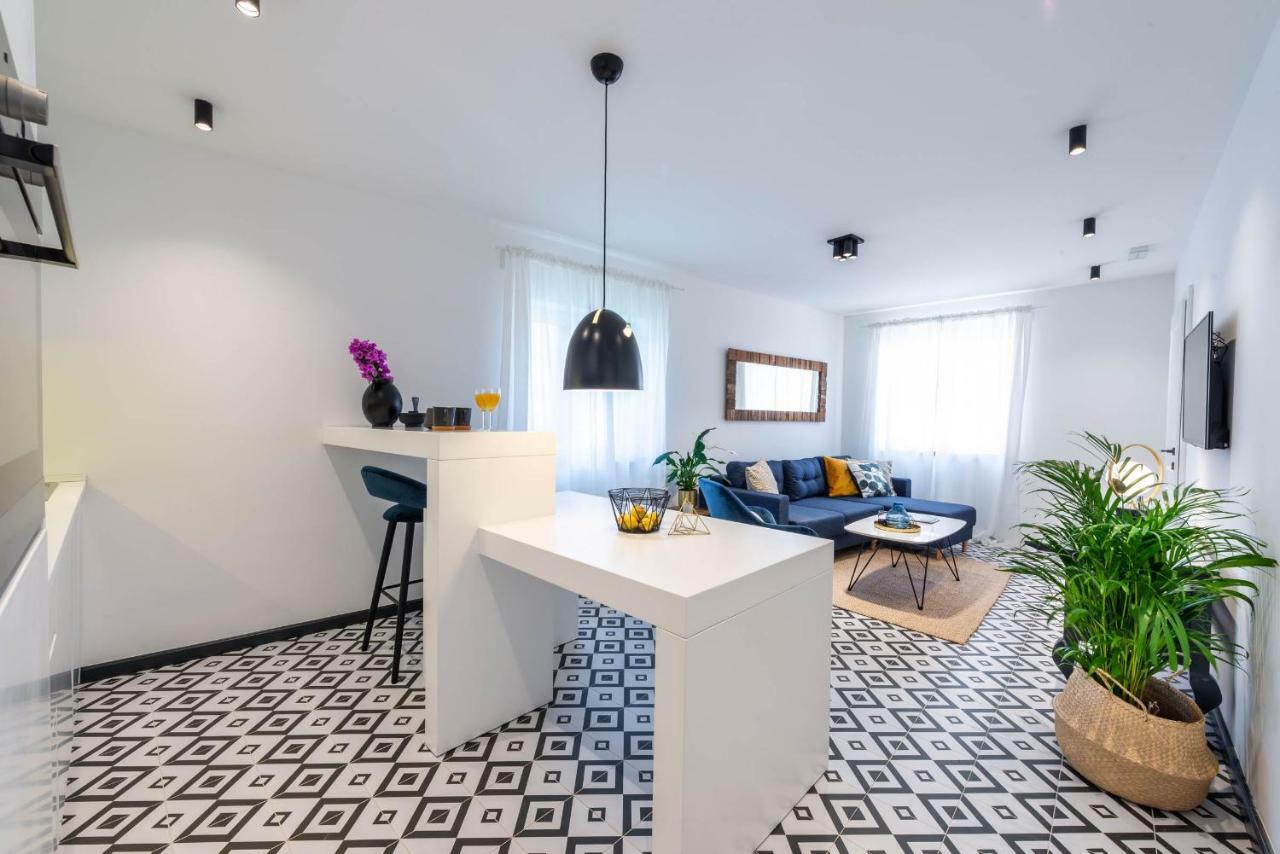 Sun And Stone Apartment 챠브타트 외부 사진