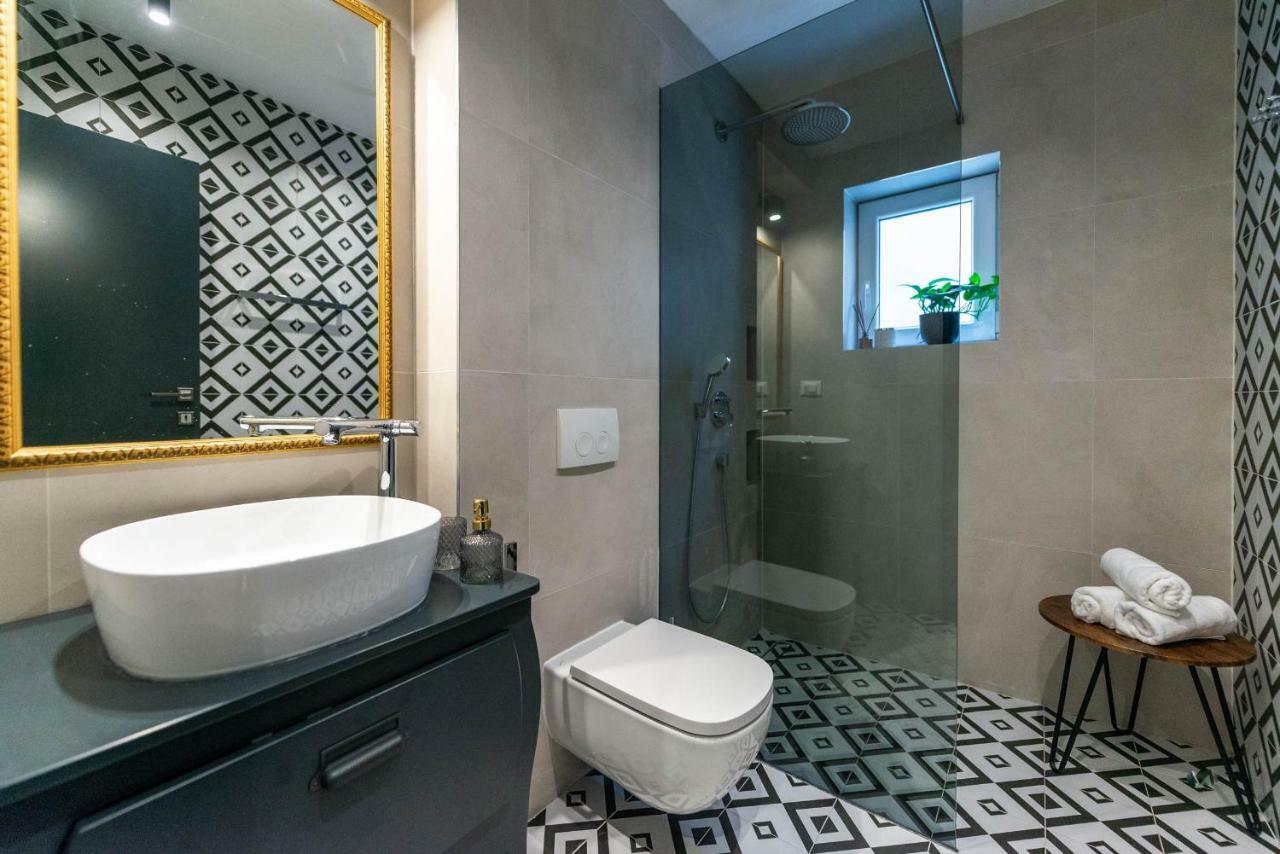 Sun And Stone Apartment 챠브타트 외부 사진