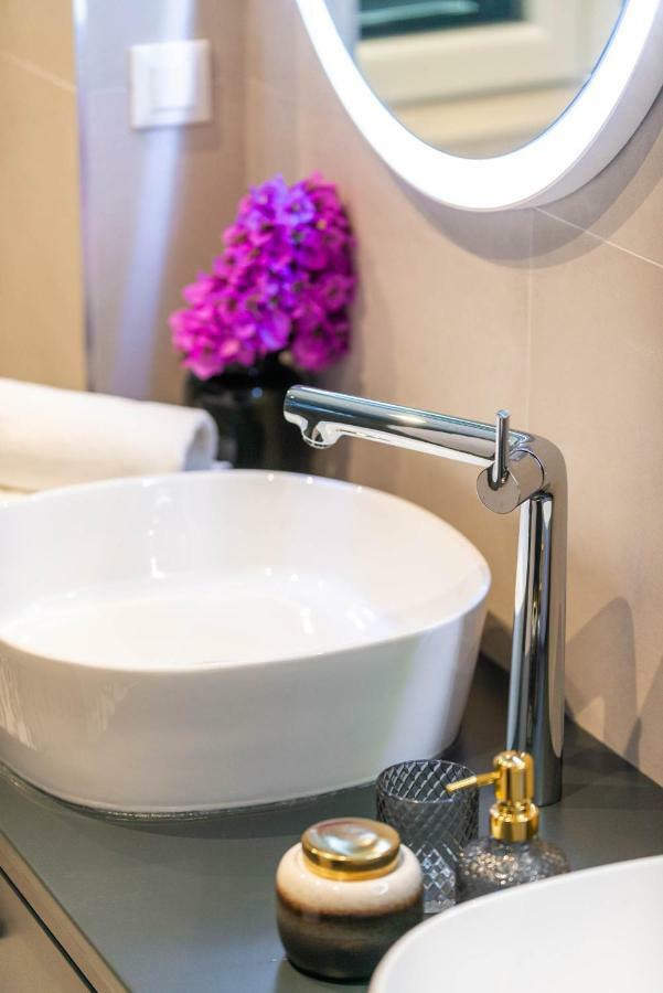 Sun And Stone Apartment 챠브타트 외부 사진
